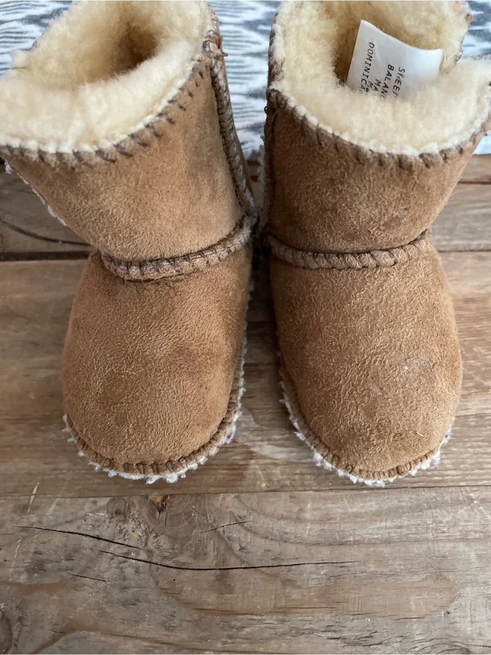 Minnetonka: Sheepskin Baby/Infant Booties